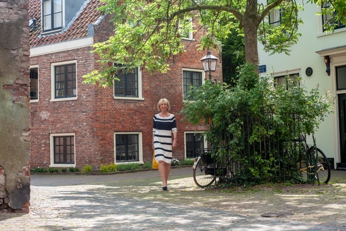 An easy blue and white striped dress in lovely Haarlem