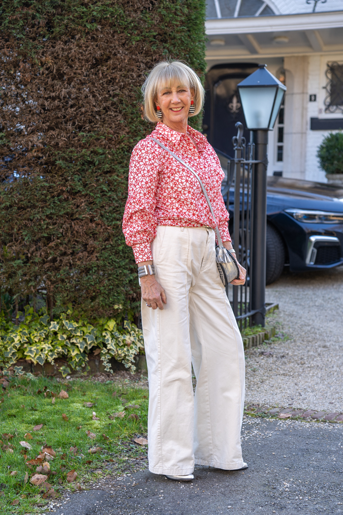 Wide cream trousers with a red and white shirt - No Fear of Fashion