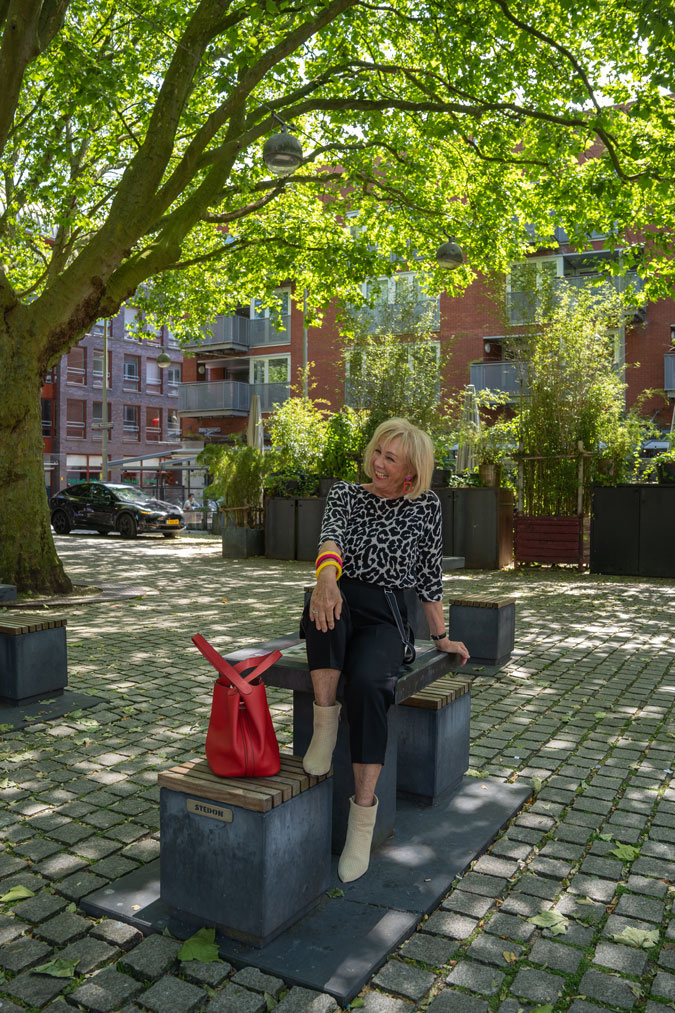 Black summer trousers with a black and white jumper