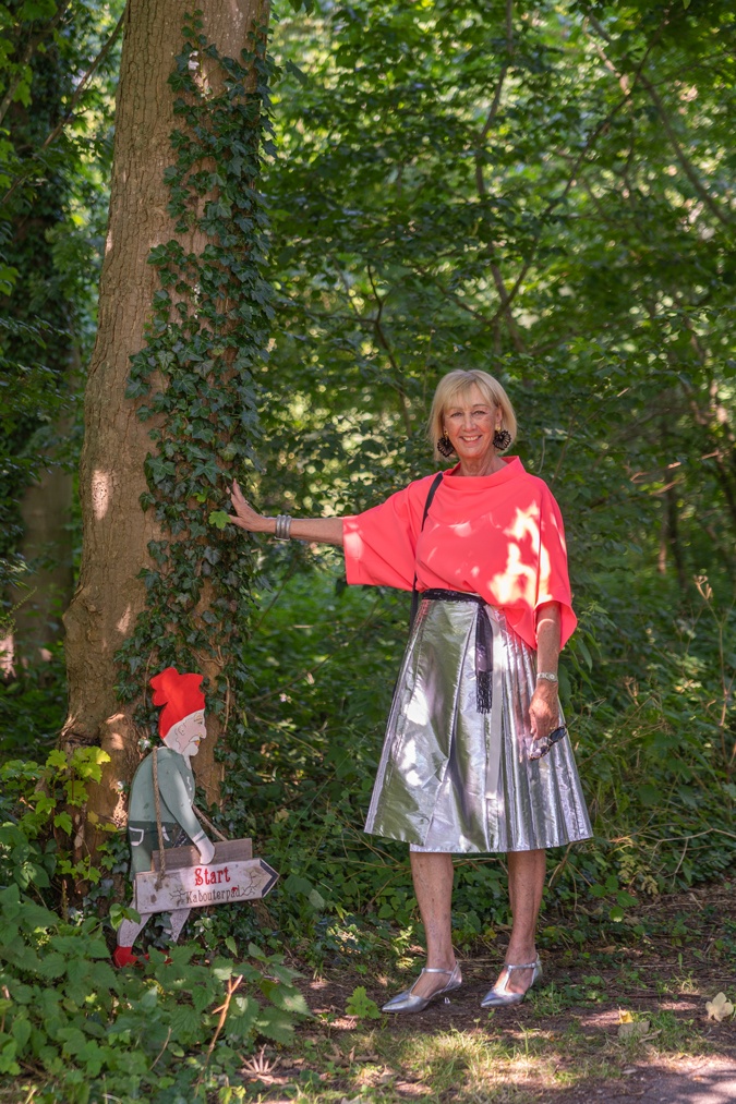 Silver skirt with neon pink top