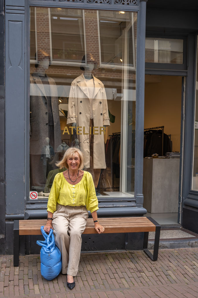 Wide linen trousers with lime yellow top